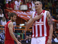 Crvena Zvezda - Maik Zirbes